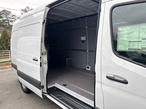 New 2025 Mercedes-Benz Sprinter 2500 image 24
