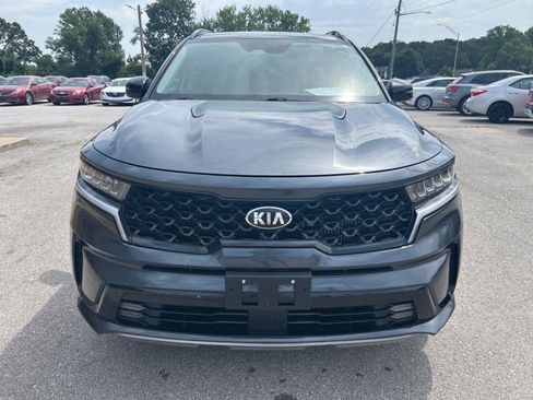 Used 2021 Kia Sorento EX w/ Panoramic Sunroof Package FWD image 2