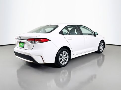 Used 2022 Toyota Corolla LE image 10