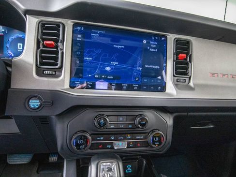 Used 2025 Ford Bronco Big Bend w/ Black Diamond Package image 26