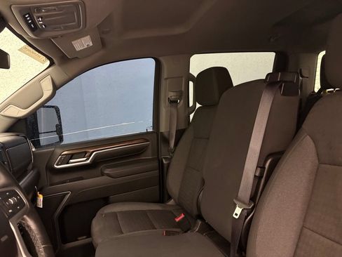 Used 2025 Chevrolet Silverado 2500 LT AWD/4WD image 30
