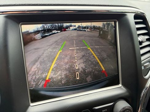 Used 2017 Jeep Grand Cherokee Trailhawk image 31