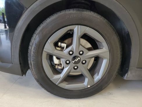 Used 2025 Kia K4 FWD image 9