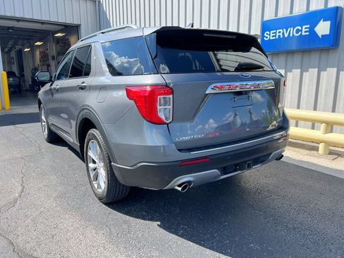 Used 2023 Ford Explorer Limited w/ Equipment Group 301A AWD/4WD image 7