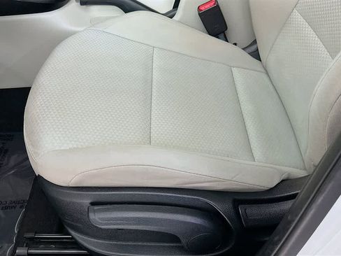 Used 2023 Kia Soul LX image 28