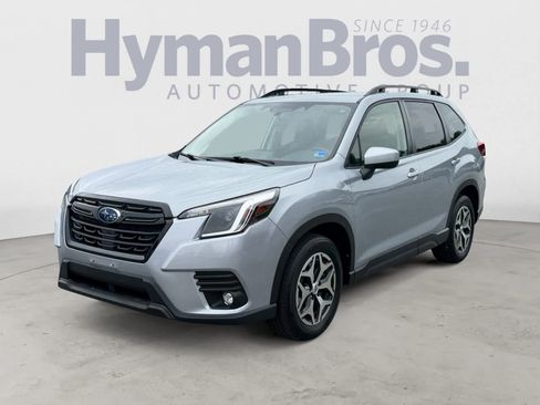 Certified 2024 Subaru Forester Premium AWD/4WD image 8