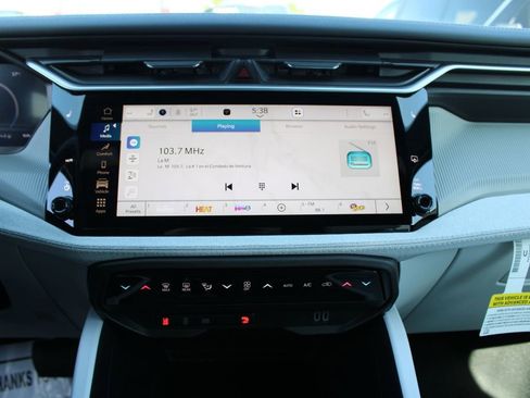 New 2026 Jeep Cherokee Laredo image 24