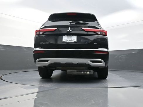 Used 2023 Mitsubishi Outlander SE image 24