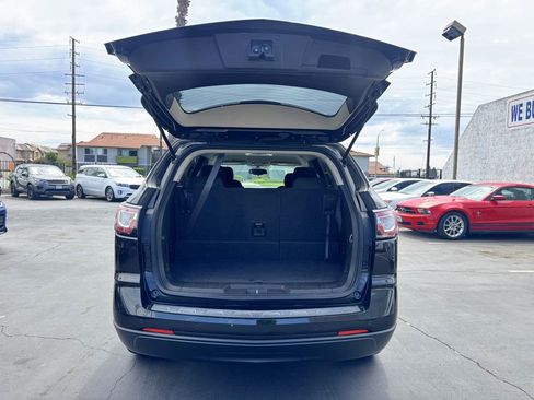 Used 2015 Chevrolet Traverse LT w/ Traveler's Package AWD/4WD image 25