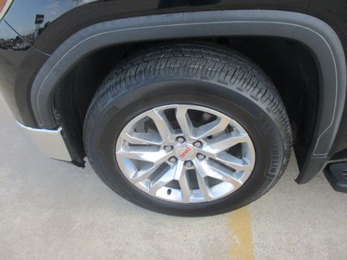 Used 2020 GMC Sierra 1500 SLT RWD image 3