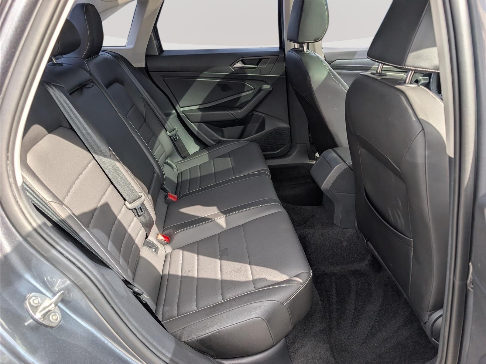 Used 2023 Volkswagen Jetta SE w/ Panoramic Sunroof Package FWD image 13