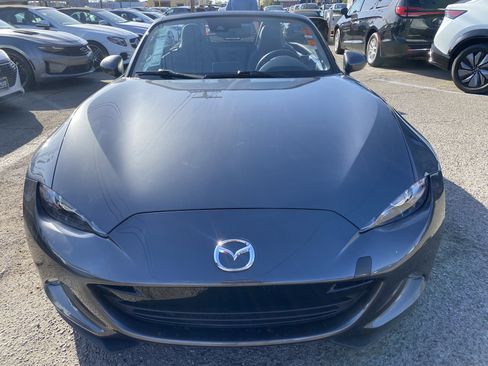 Used 2022 MAZDA MX-5 Miata Grand Touring w/ Weather Package RWD image 3