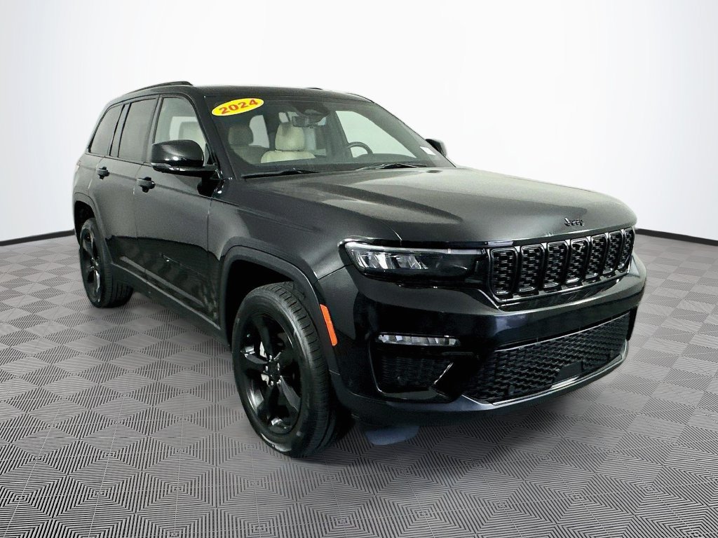Certified 2024 Jeep Grand Cherokee Limited w/ Luxury Tech Group II AWD/4WD image 2