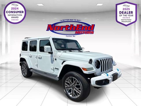 Used 2023 Jeep Wrangler Unlimited Sahara AWD/4WD image 1