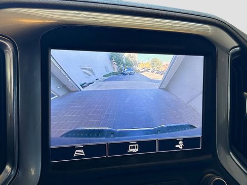 Used 2022 Chevrolet Silverado 2500 LTZ AWD/4WD image 13