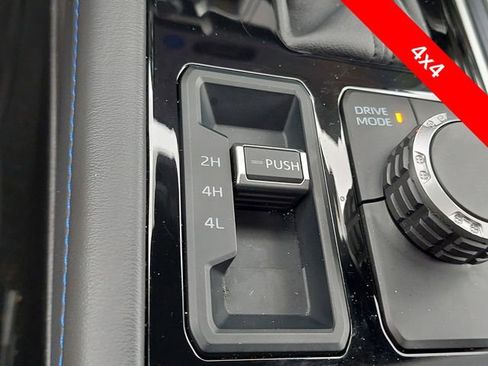 Certified 2025 Toyota Sequoia Platinum image 18