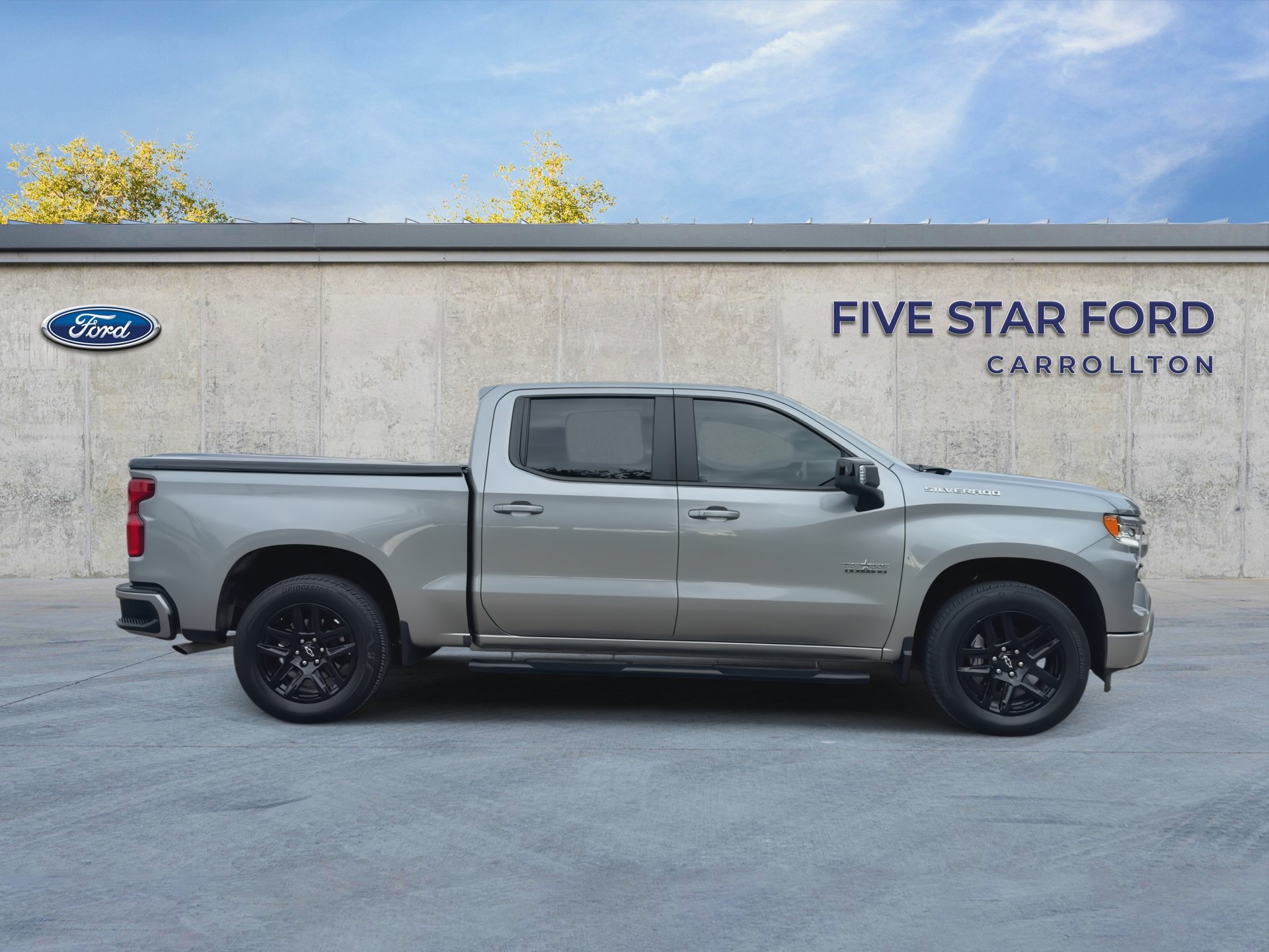 Used 2025 Chevrolet Silverado 1500 RST RWD image 9