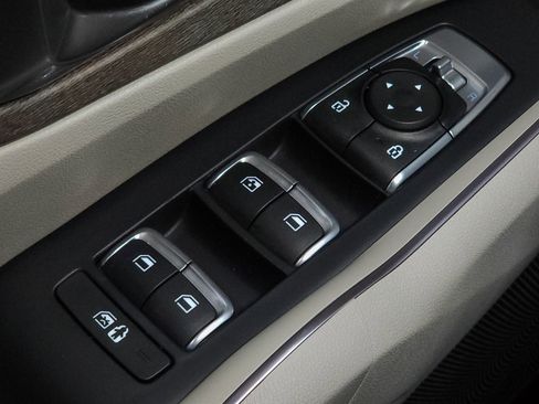 Used 2023 Kia Sorento X-Line EX image 19