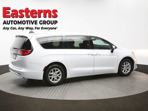 Used 2023 Chrysler Voyager LX FWD image 42