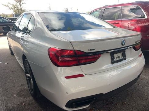 Used 2018 BMW 750i xDrive image 5
