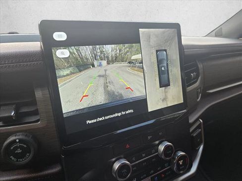 Used 2022 Ford Expedition Max Limited image 22