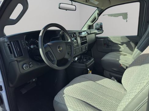 New 2025 Chevrolet Express 3500 w/ Driver Convenience Package image 26