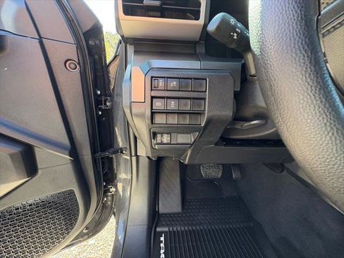 Certified 2026 Toyota Tacoma SR5 AWD/4WD image 16