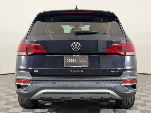 Used 2023 Volkswagen Taos SE w/ Panoramic Sunroof Package AWD/4WD image 10