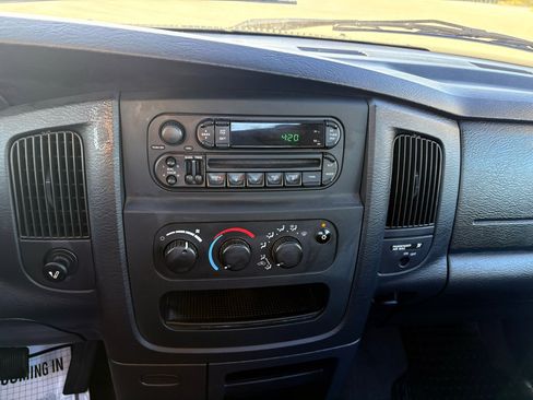 Used 2004 Dodge Ram 1500 Truck ST w/ ST Value Group image 33