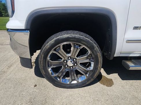 Used 2018 GMC Sierra 1500 SLT w/ SLT Premium Package AWD/4WD image 9