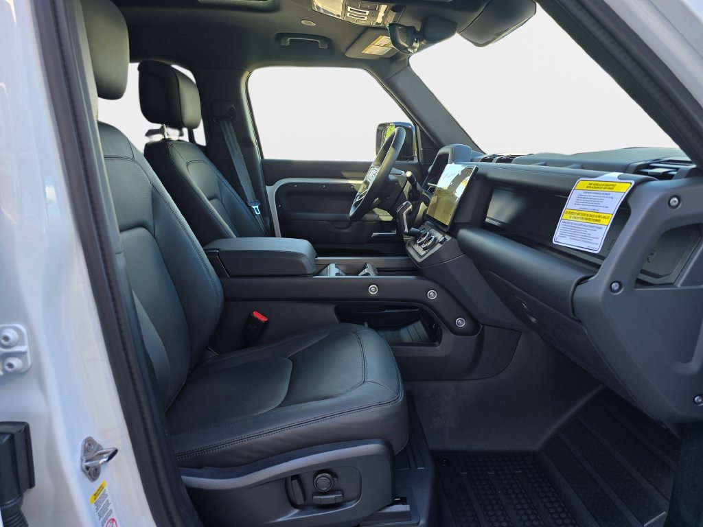 New 2026 Land Rover Defender 110 X-Dynamic SE AWD/4WD image 10