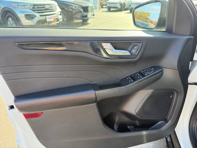 Used 2023 Ford Escape ST-Line w/ Tech Pack #1 AWD/4WD image 28