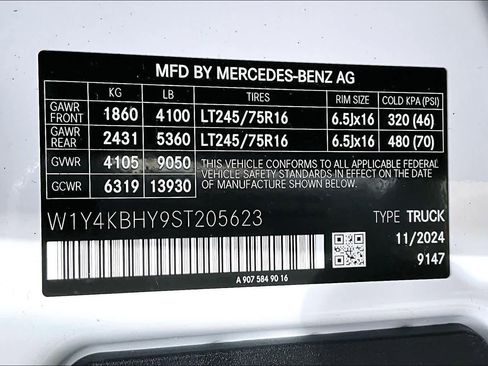 Used 2025 Mercedes-Benz Sprinter 2500 image 29