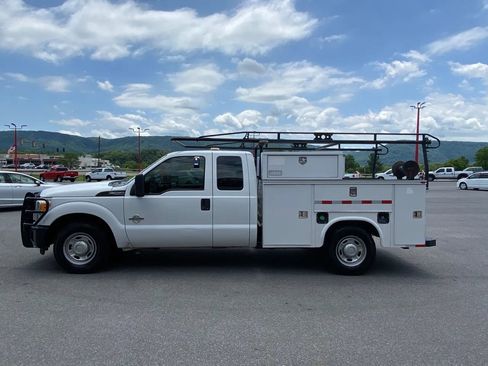 Used 2011 Ford F250 XL image 5