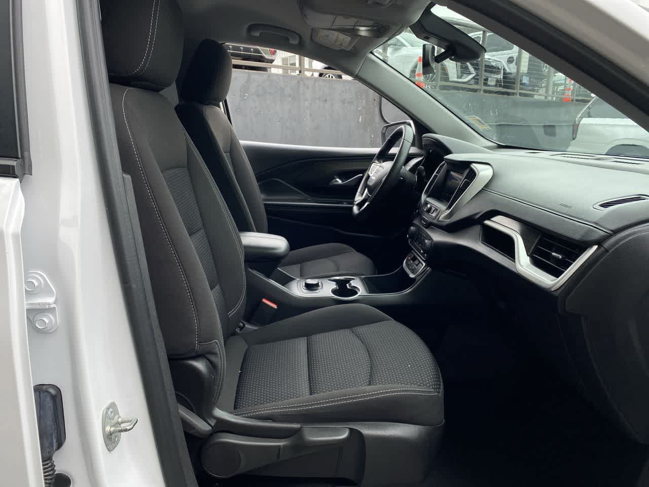 Used 2024 GMC Terrain SLE AWD/4WD image 19