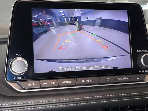 Used 2023 Nissan Rogue SV w/ SV Premium B Package image 26