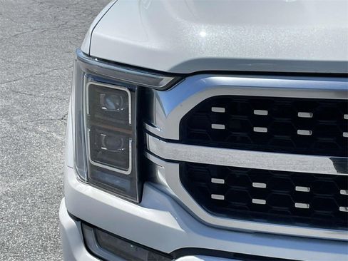 Used 2022 Ford F150 Platinum image 9