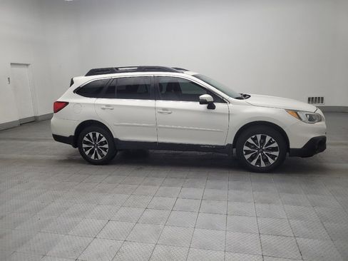 Used 2016 Subaru Outback 3.6R Limited image 11