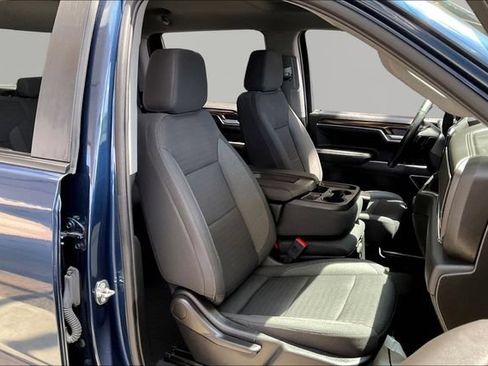 Used 2023 Chevrolet Silverado 1500 LT AWD/4WD image 19