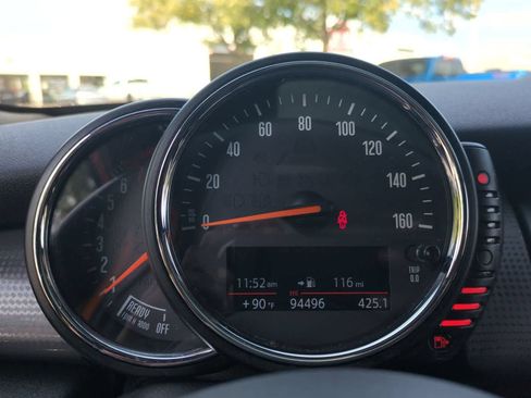 Used 2015 MINI Cooper 4-Door Hardtop FWD image 33