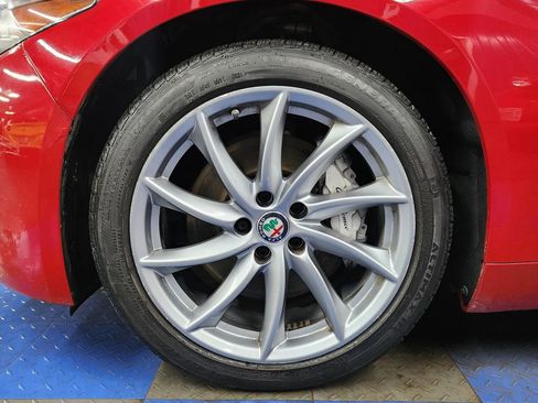 Used 2017 Alfa Romeo Giulia Ti image 64