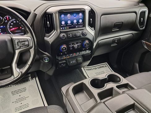 Used 2019 Chevrolet Silverado 1500 RST image 19