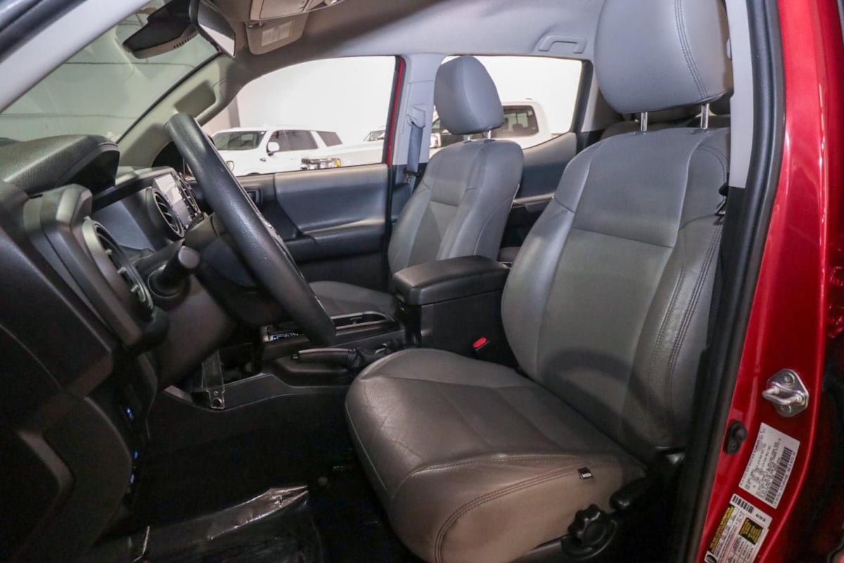 Used 2022 Toyota Tacoma SR w/ SR Convenience Package RWD image 10