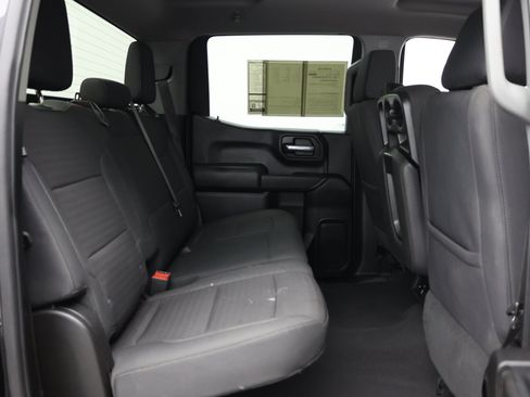 Used 2023 Chevrolet Silverado 1500 Custom AWD/4WD image 41