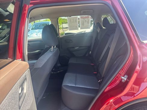 Used 2021 Nissan Rogue S image 26