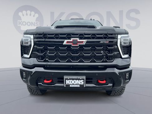 Used 2026 Chevrolet Silverado 2500 ZR2 AWD/4WD image 11