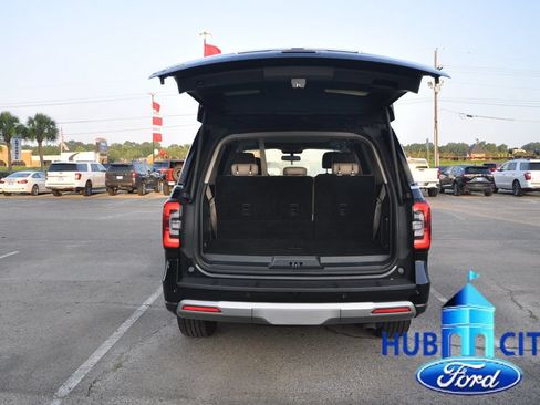 Used 2024 Ford Expedition Limited RWD image 22