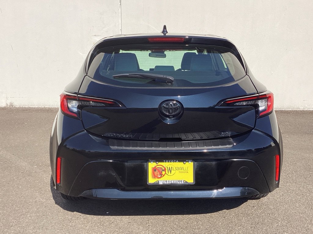Certified 2025 Toyota Corolla SE w/ SE Package FWD image 21