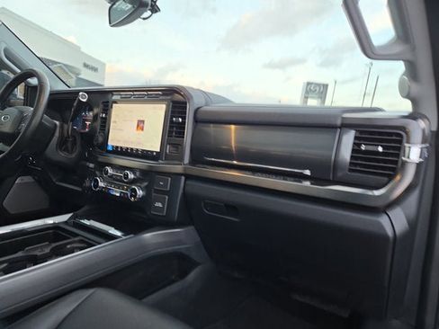 Used 2024 Ford F250 Lariat w/ Lariat Ultimate Package image 16