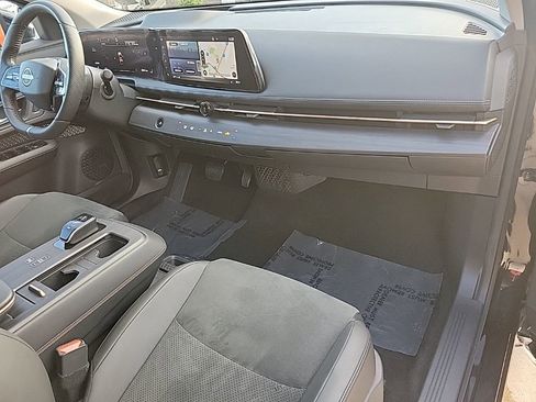 Certified 2023 Nissan Ariya FWD image 13